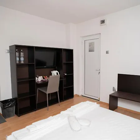 Къща за гости Traikovi 4*