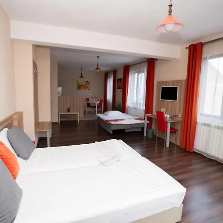 Traikovi Къща за гости 4*