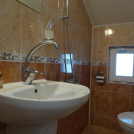 Traikovi 4*